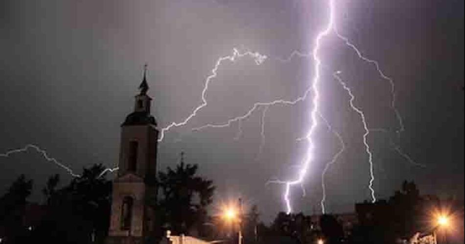 Emiten una alerta para Santiago por fuertes tormentas y granizo