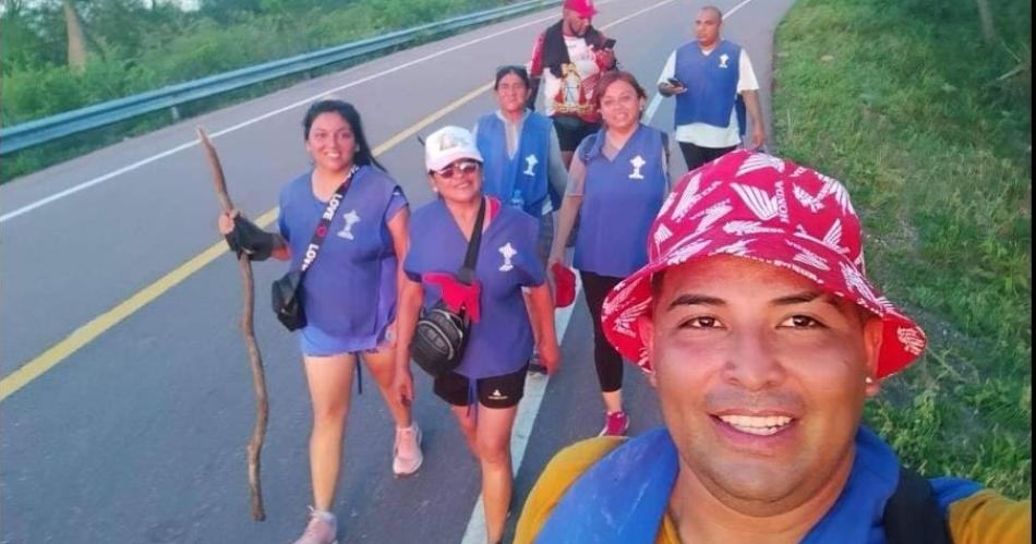 Bandentildeos marchan al santuario de la Madre Morenita del Valle