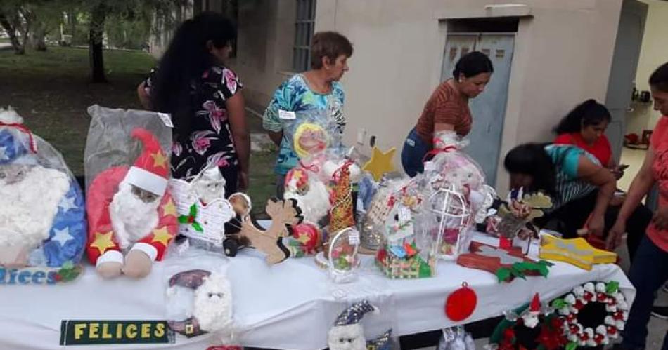 Se realizoacute con eacutexito la exposicioacuten de los talleres artesanales en Antildeatuya