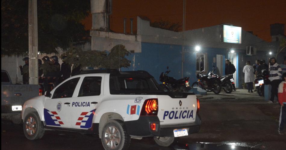 Provocoacute un escaacutendalo en la casa de su ex y la amenazoacute con un cuchillo