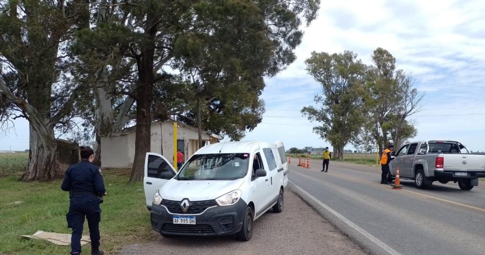 Detienen a supuesto narco con 125 gramos de cocaiacutena en la guantera de su camioneta