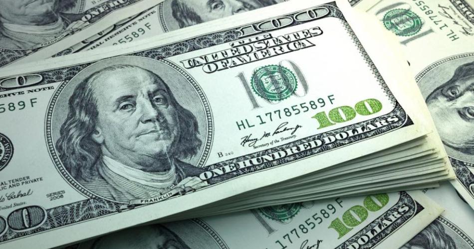 Pese al virtual feriado cambiario subioacute el doacutelar