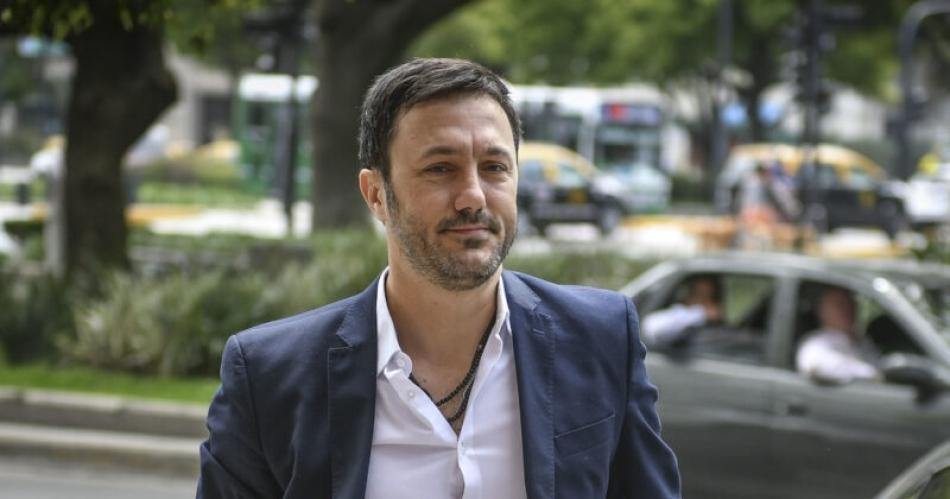 El nuevo ministro de Defensa Luis Petri se reunioacute con jefes de las Fuerzas Armadas