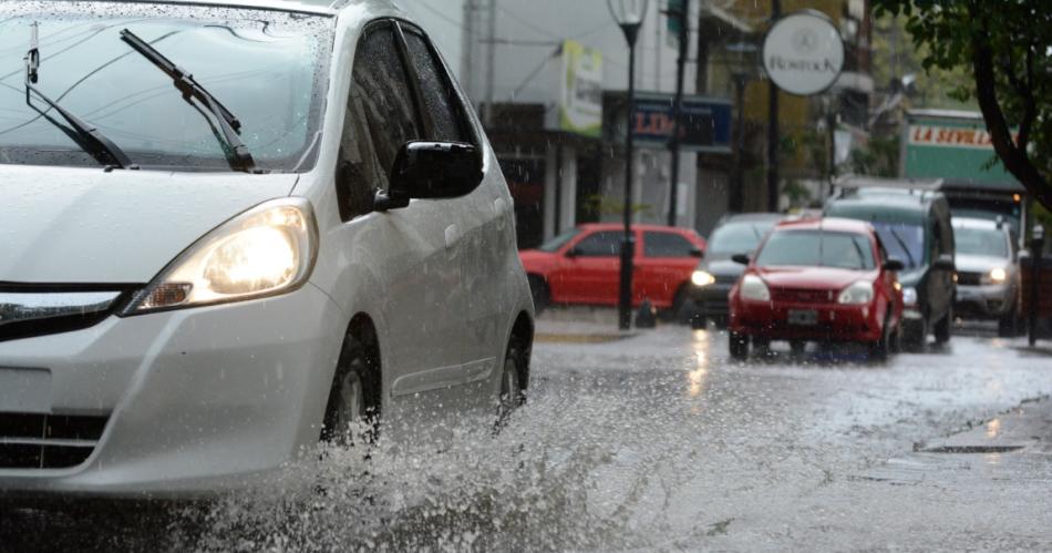 Santiago y cinco provincias bajo alerta de nivel amarillo por tormentas