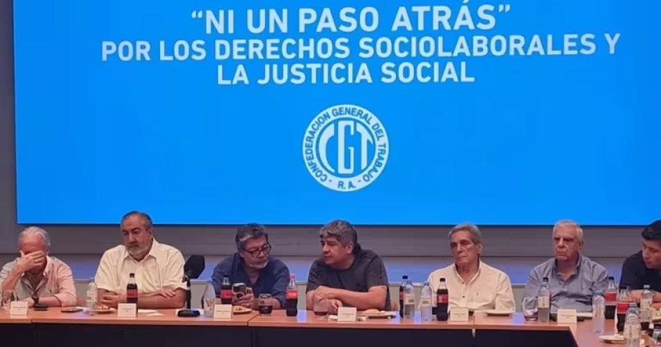 El duro mensaje de la CGT contra las medidas econoacutemicas de Milei - Caputo