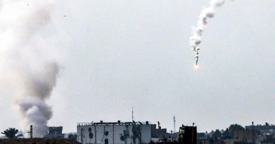 Israel lanza maacutes ataques en Gaza pese a la presioacuten internacional