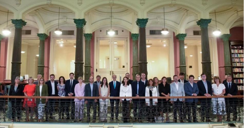 En el primer CFE del gobierno de Javier Milei se garantizan los 190 diacuteas de clase