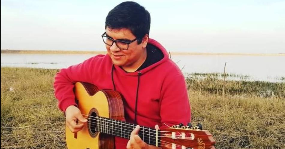 En viacutesperas de Navidad el artista Diego Chaacutevez lanzoacute su versioacuten de una icoacutenica zamba