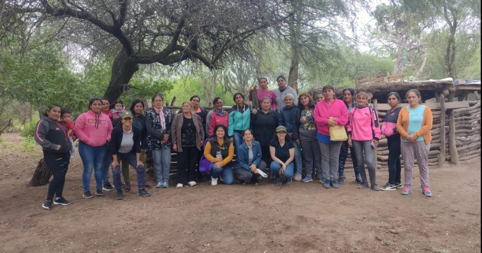 En Figueroa mujeres se capacitan para potenciar la produccioacuten caprina