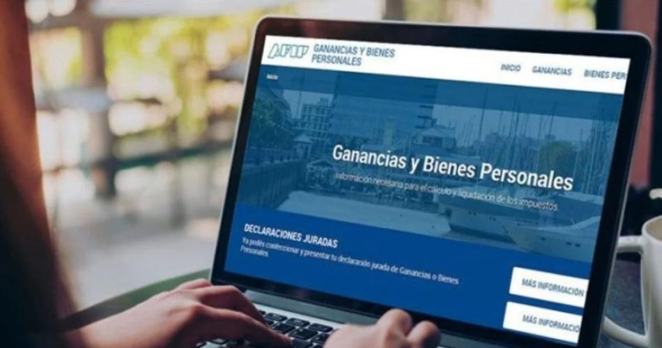 Ganancias- todaviacutea rige la que exime a los que ganan menos de  2340000 brutos