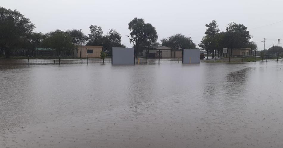 Varias familias asistidas por inundaciones en Quimili