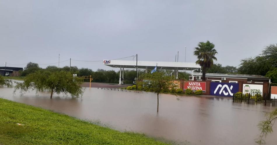 Varias familias asistidas por inundaciones en Quimili