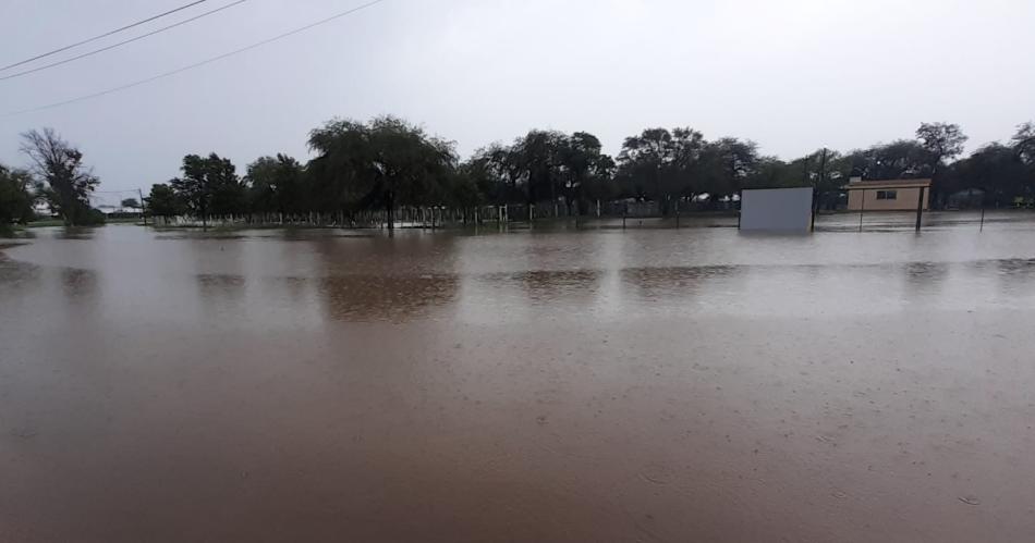 Varias familias asistidas por inundaciones en Quimili