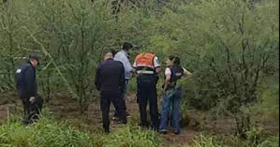 ENCRUCIJADA- El cad�ver fue descubierto en una zona montuosa Lo mataron allí o descartaron