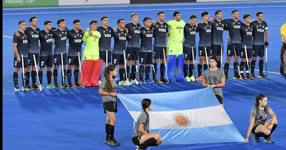 COMIENZA LA ACCIÓN Los Leones salen a la cancha hoy a las 19 mientras que las Leonas lo harn a partir de las 2130 Australia es el otro rival de esta ventana de la Pro League de hockey sobre césped